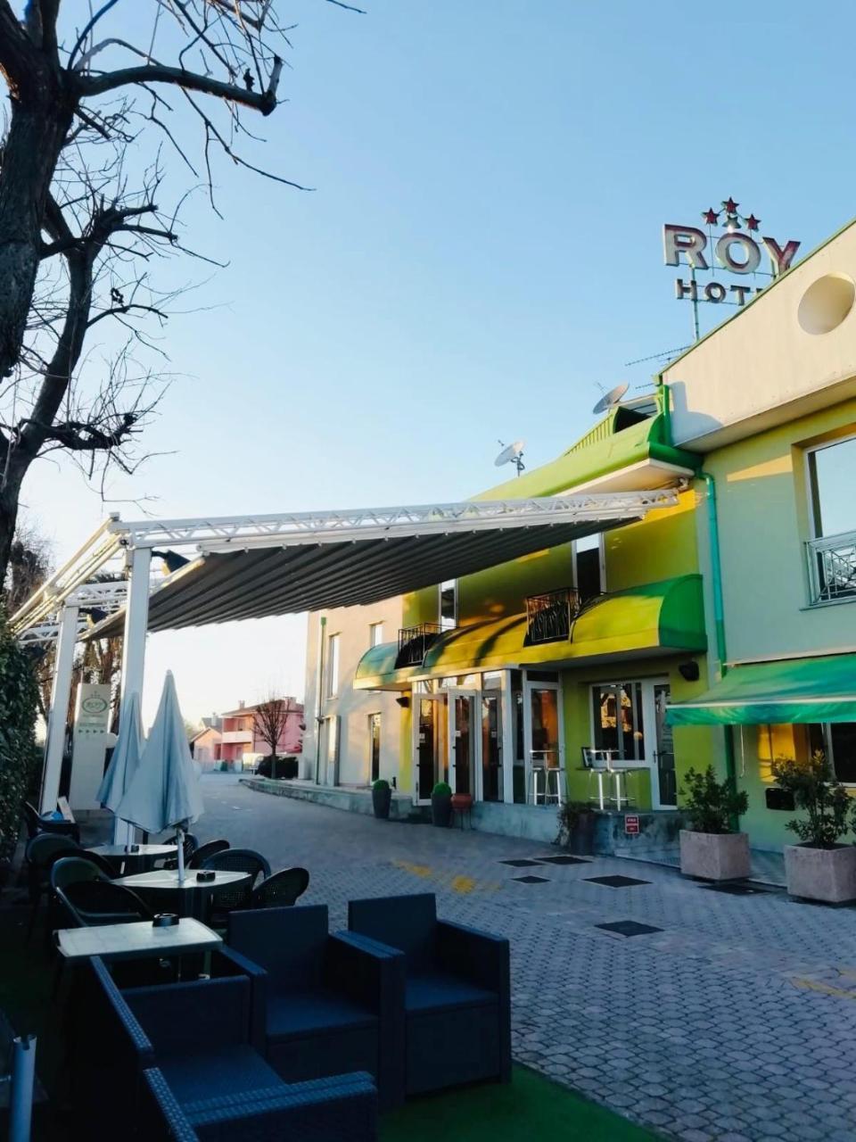 B&B Hotel Roy シレーア エクステリア 写真